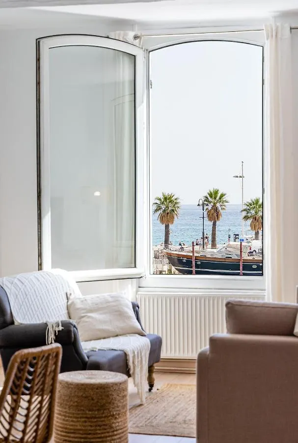 Le Rooftop Par Dodo-A-Cassis
